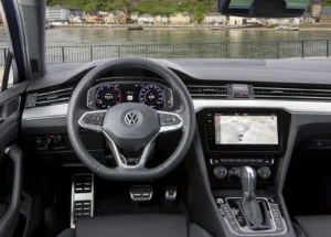 Volkswagen-Passat_Variant-2020-1600-4a